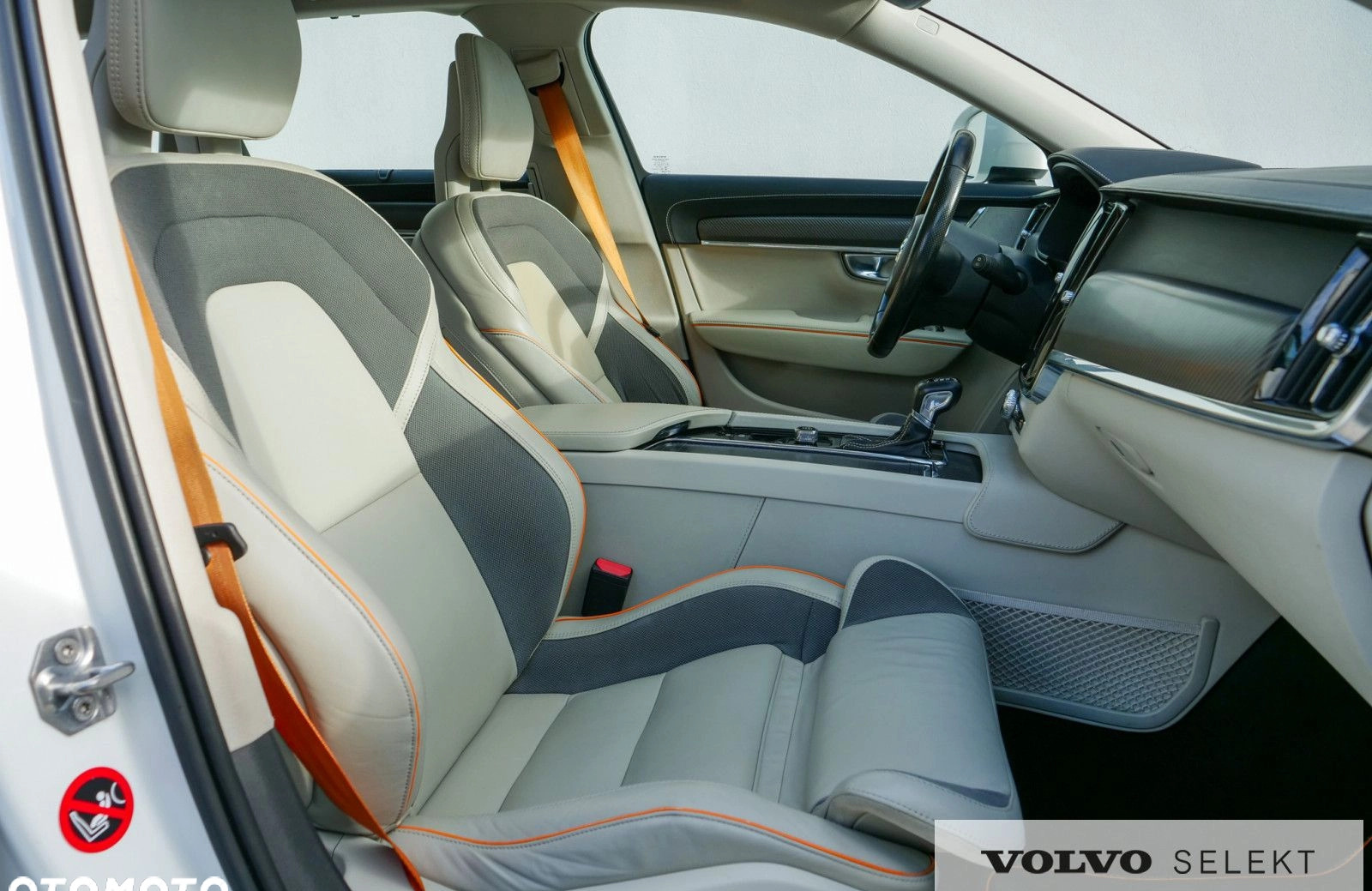 Volvo V90 Cross Country cena 152900 przebieg: 131120, rok produkcji 2018 z Gąbin małe 781